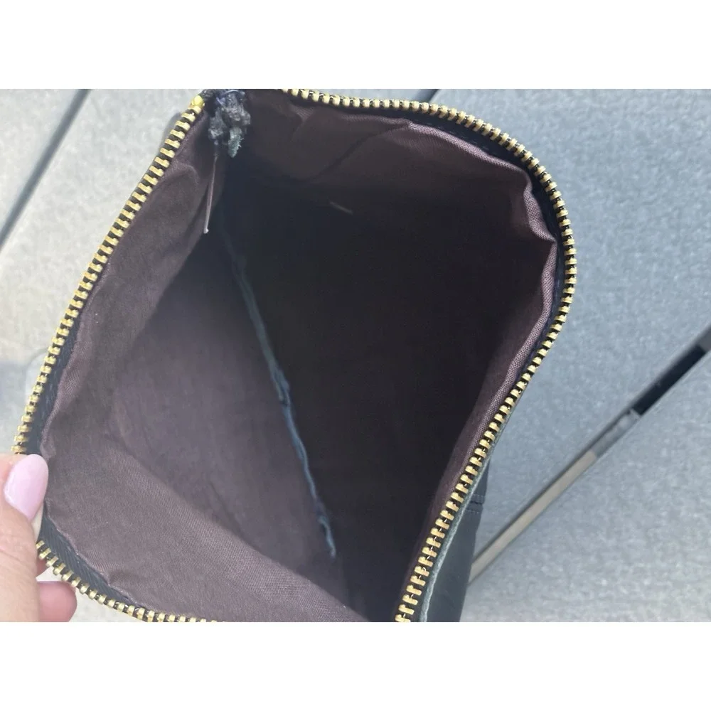 Vintage VKK Fold over Navy Blue Leather Clutch Zipper Closure Two Compartments